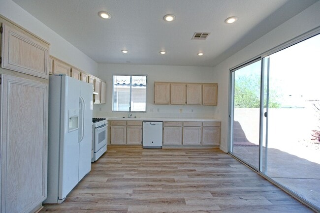 Building Photo - Beautiful One-story house in Summerlin