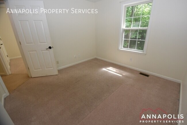 Building Photo - 1291 Circle Dr