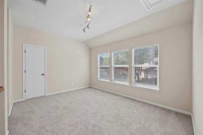 Building Photo - 11305 Brixey Ln