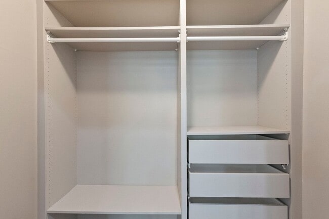 Building Photo - Luxury Old Town Living at The Prescott | 2BR Condo Just Off King Street