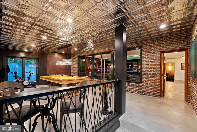 Building Photo - 3000 Caves Rd