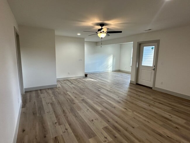 Building Photo - NEW CONSTRUCTION 5 Bed 3 Bath w/ Walk Out Basement Waynesville School District