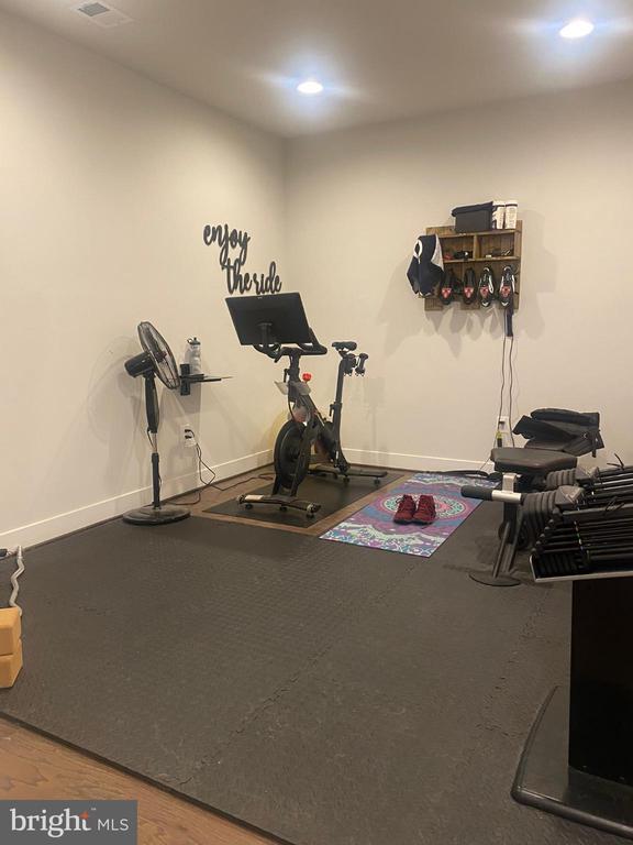 Building Photo - 5130 Randolph Rd