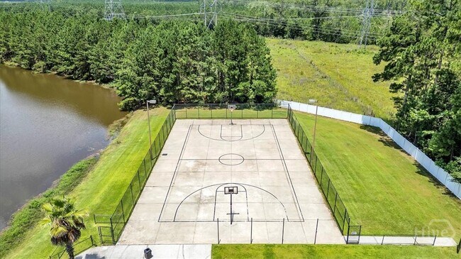 Building Photo - 35 Valley Oak Dr