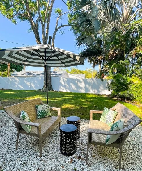 Building Photo - 2441 Granada Ave