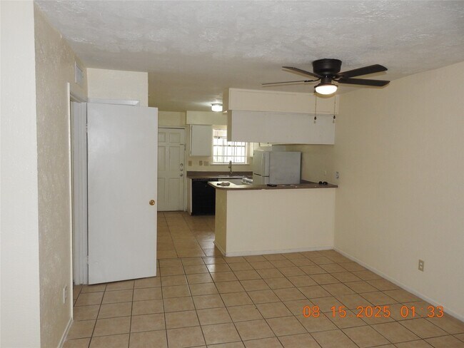 Building Photo - 6305 Westward St