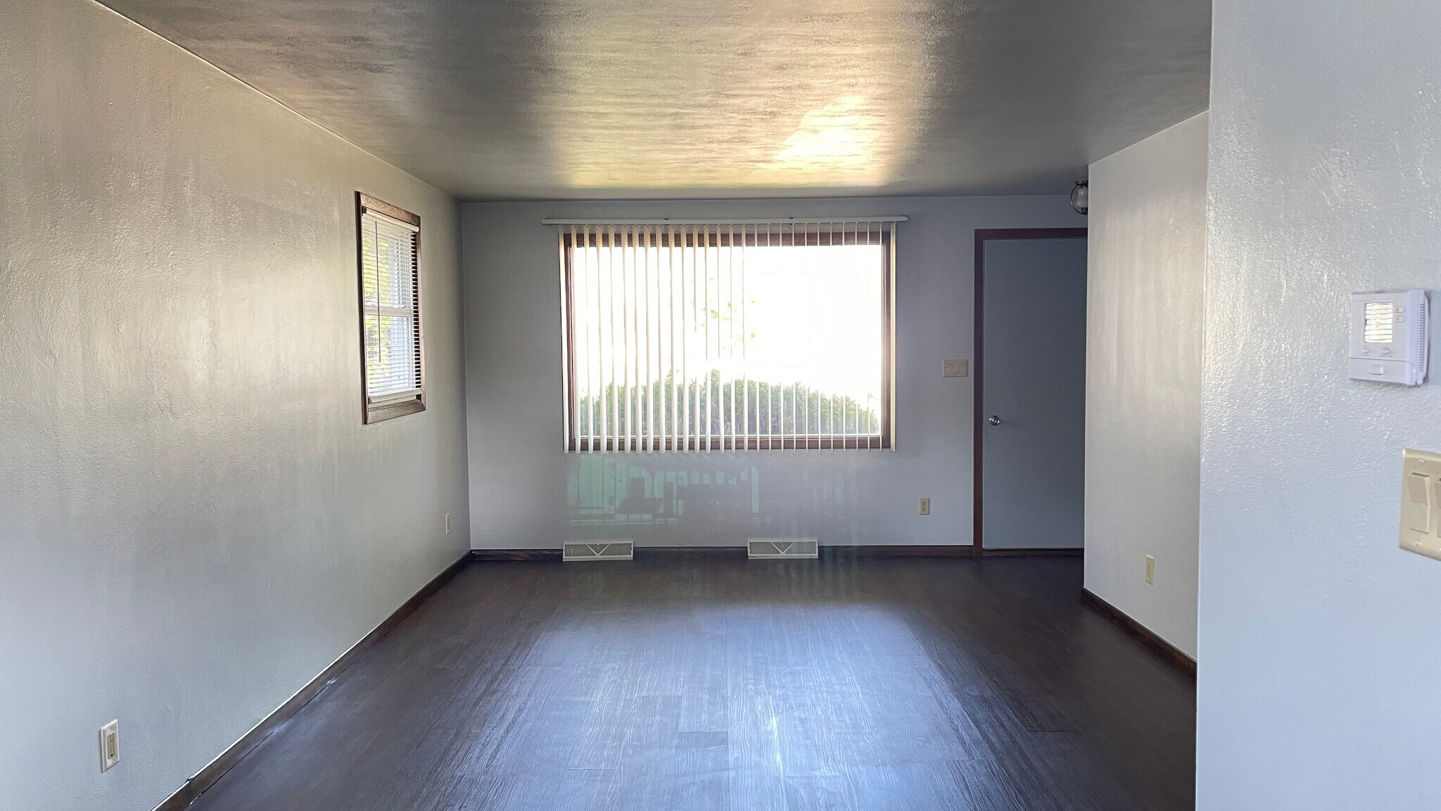 Living room - 1279 Meadow Ln