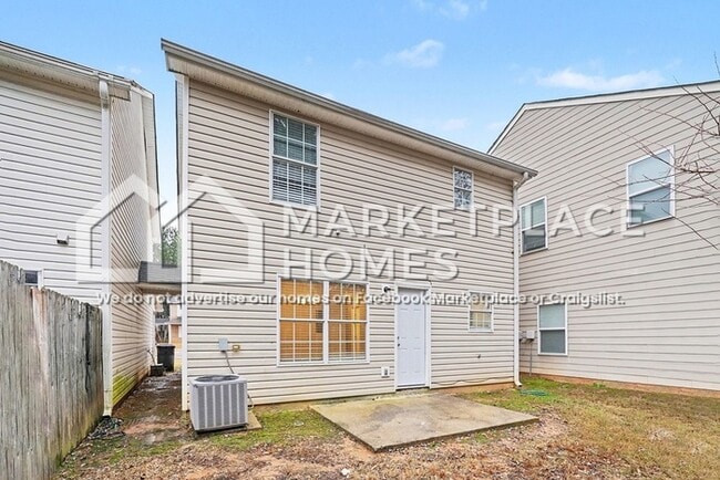 Building Photo - 325 Crestfield Cir