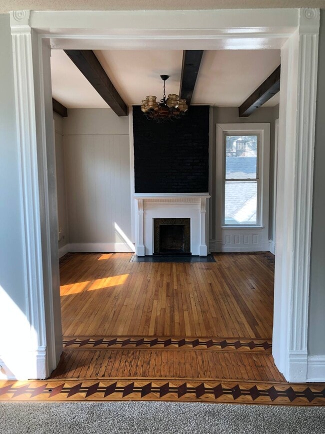 Primary Photo - 222 Ottawa