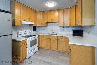 Building Photo - 215 Azores St