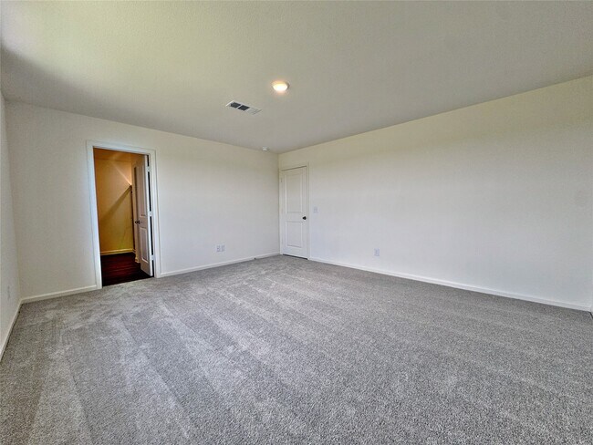 Building Photo - 8431 Vacek Xing Wy