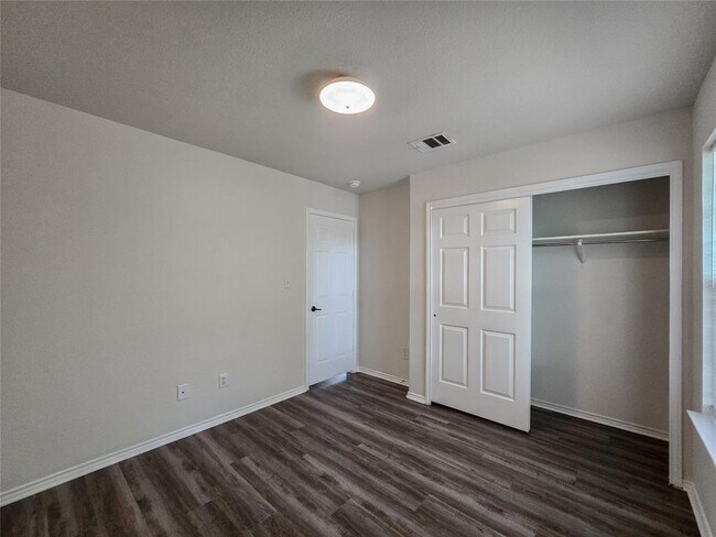 Building Photo - 2116 Nogales Trail