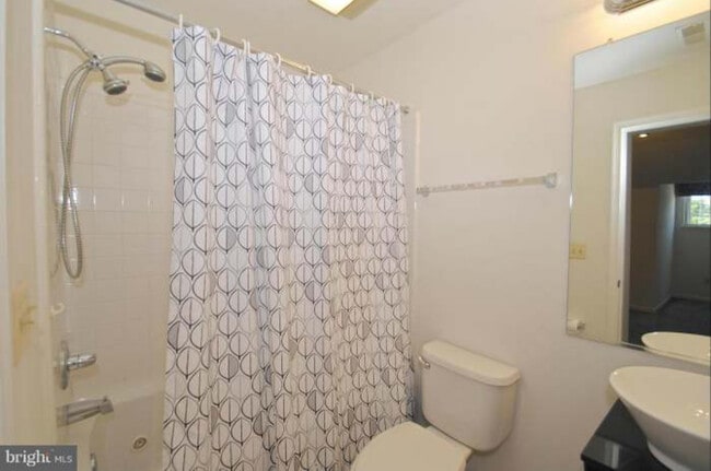 Building Photo - 2002 Peggy Stewart Way