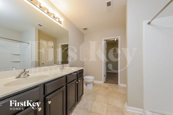 Building Photo - 828 Peachtree Meadows Cir