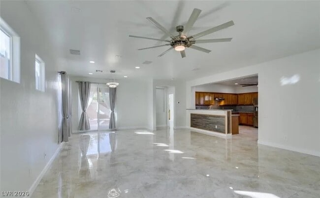 Building Photo - 2659 Lochleven Way