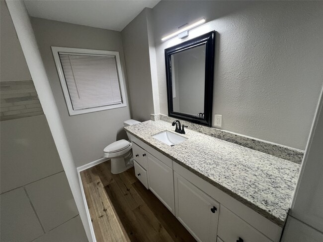 Building Photo - 717 Grantham Rd