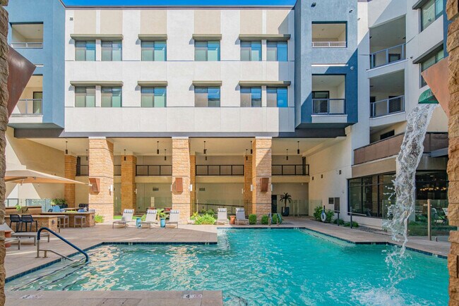 Building Photo - 15501 N Dial Blvd