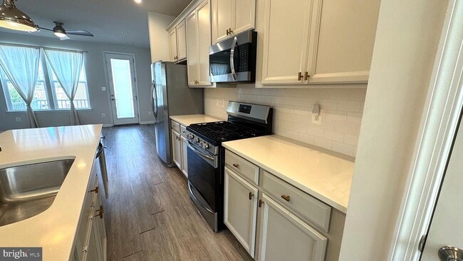 Building Photo - 7244 Clagett Dr