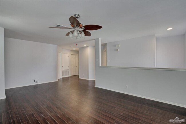 Building Photo - 41 San Fabian St