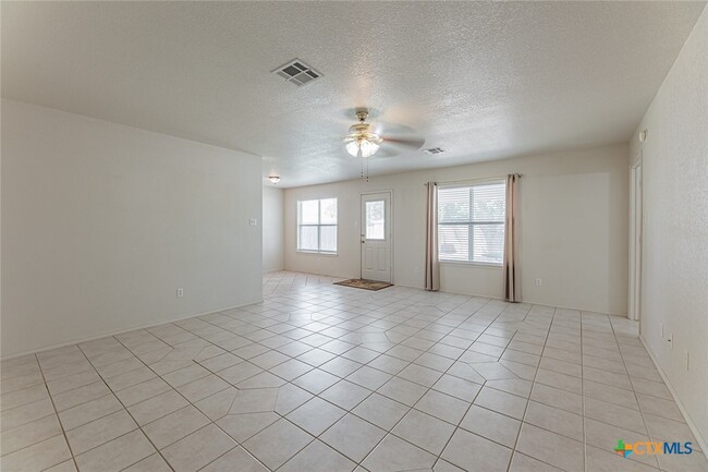 Building Photo - 4409 Bowles Dr