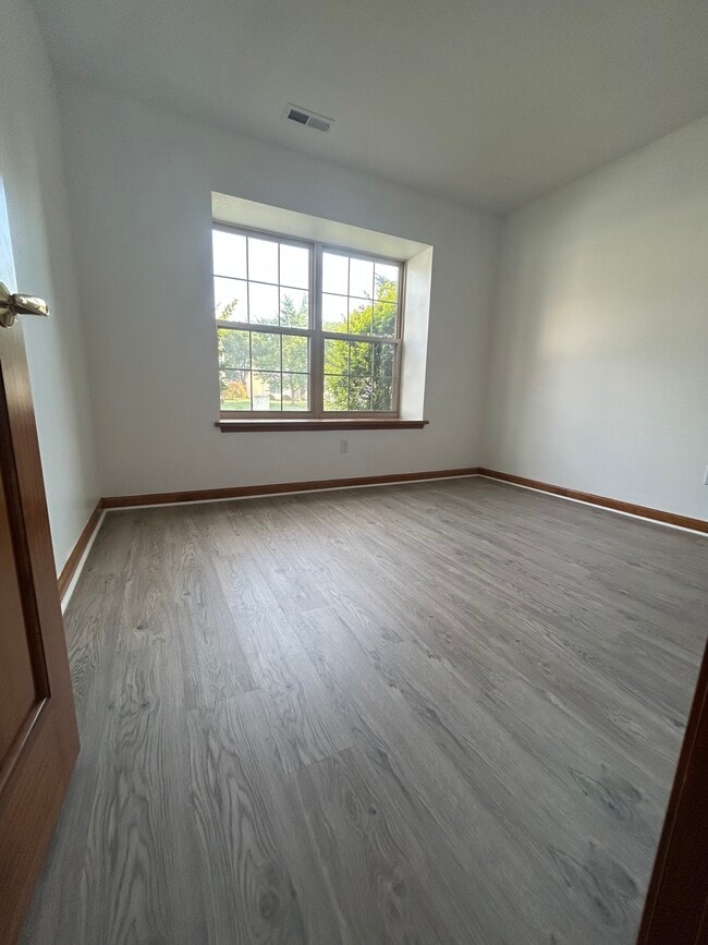 Building Photo - 1618 Bear Claw Ln
