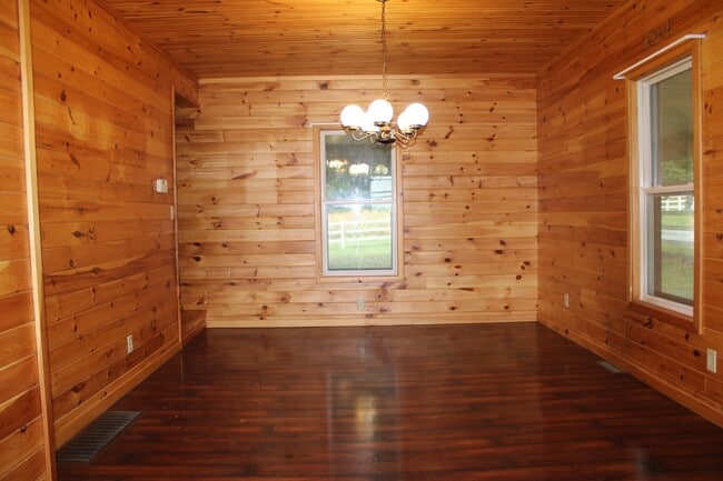 Building Photo - 500 Yeager Rd