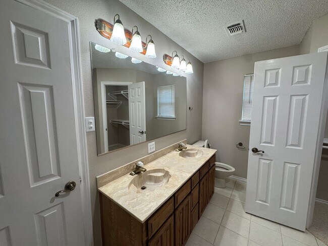 Building Photo - 1511 Garrison St