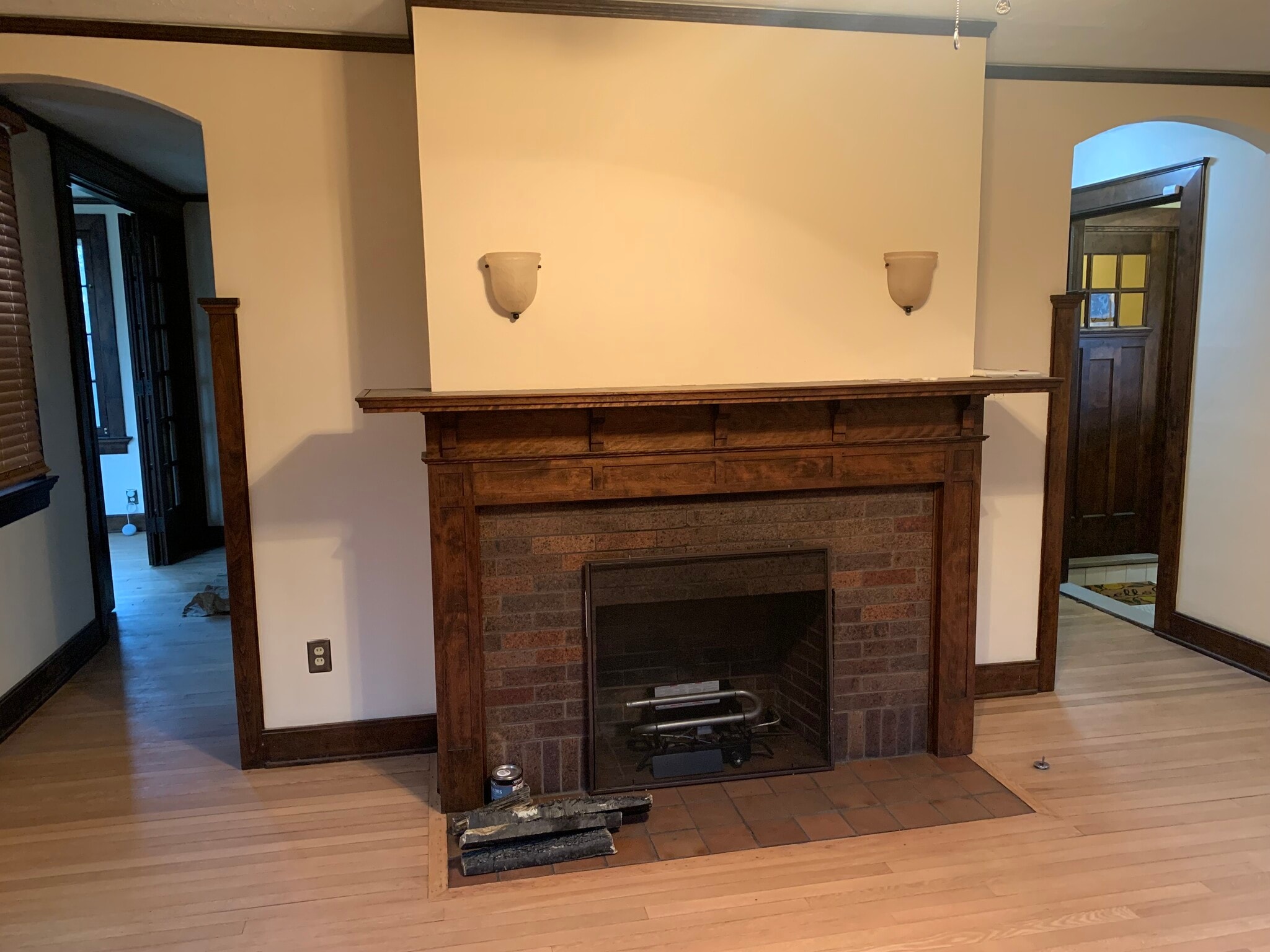 Living Room w/ fireplace - 1205 Cornell Dr