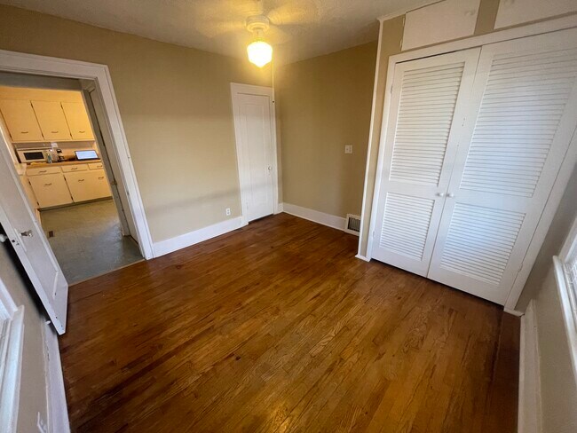 Bedroom 3 - 1801 S Olive St