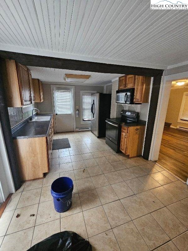 Building Photo - 10884 NC-105