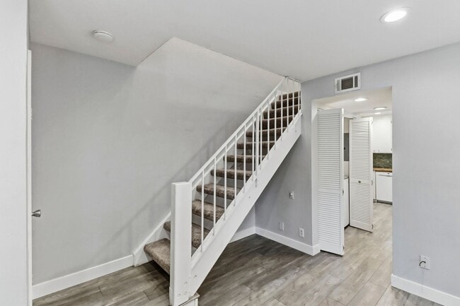 Building Photo - North Davis Condo-Available