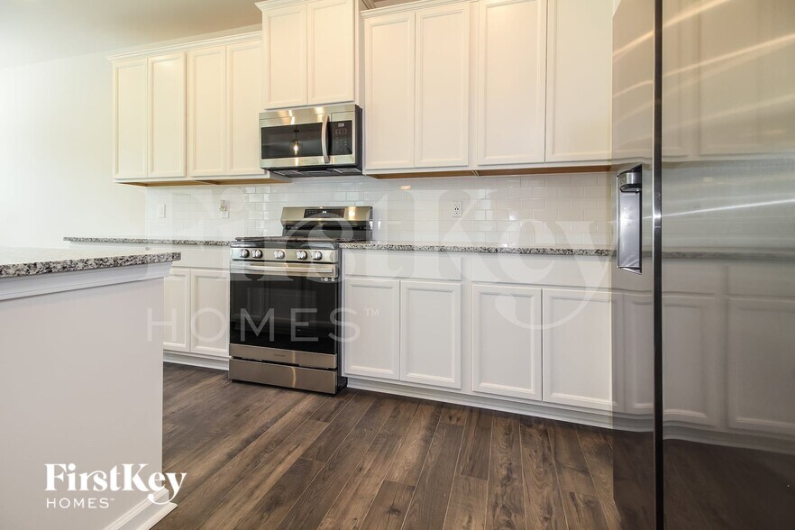 Building Photo - 212 Ashborne Ln