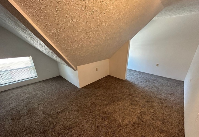 Building Photo - 312 E Mission Ave