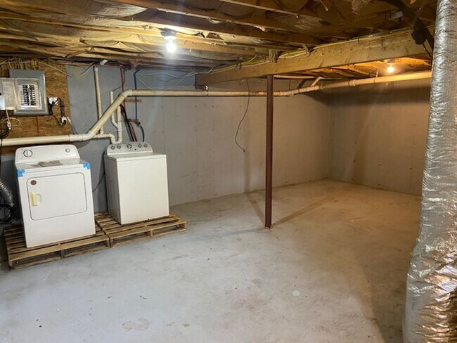 Building Photo - 50 Addeo St