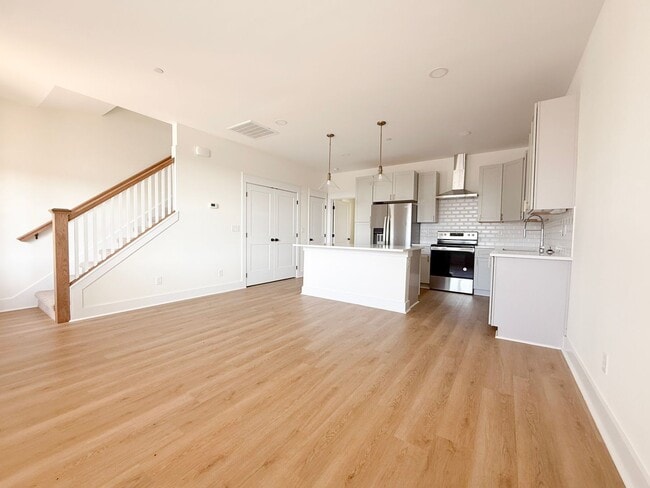 Building Photo - The Garrett | 3-Bedroom Home with Pool and Pickleball Court at Highbury