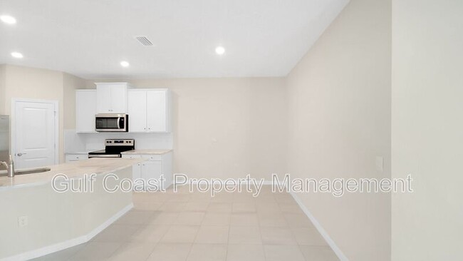 Building Photo - 590 157th Ct E