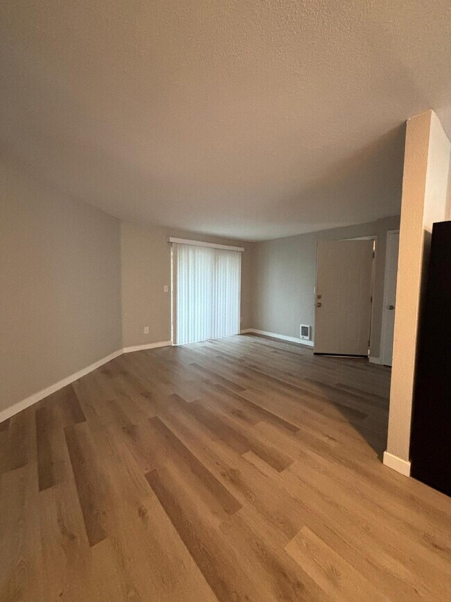 Building Photo - *1626 S G St #4, Tacoma, WA*