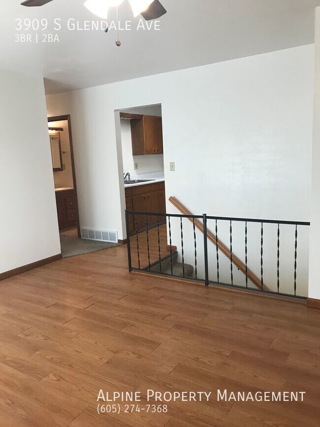 Building Photo - 3 Bed/2 Bath House For Rent!!