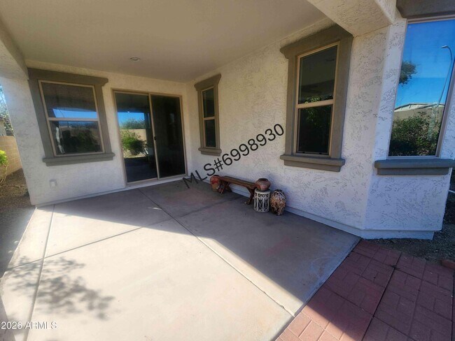 Building Photo - 7239 N 89th Dr