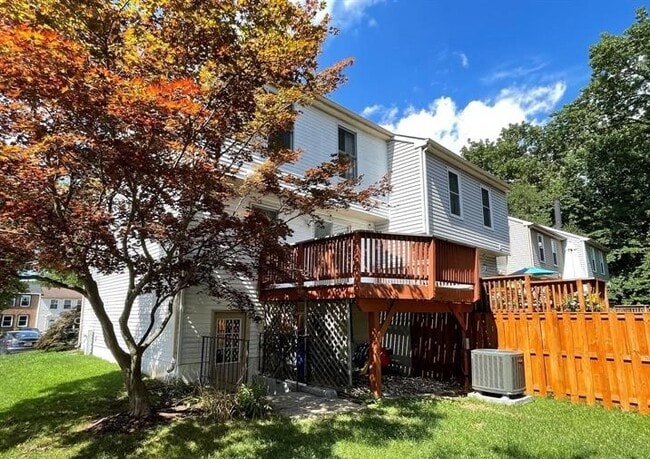 Exterior Rear View - Entrance - 9241 Pinenut Ct