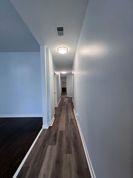 Building Photo - 7026 S Wentworth Ave