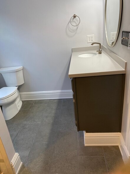 Building Photo - 618 W 26th St