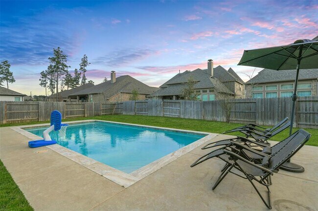 Building Photo - 17366 Camillia Trails