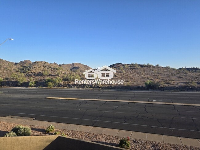 Building Photo - 1720 E Thunderbird Rd