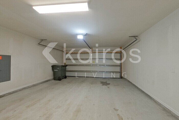 Building Photo - 104 ORTHELLO COURT
