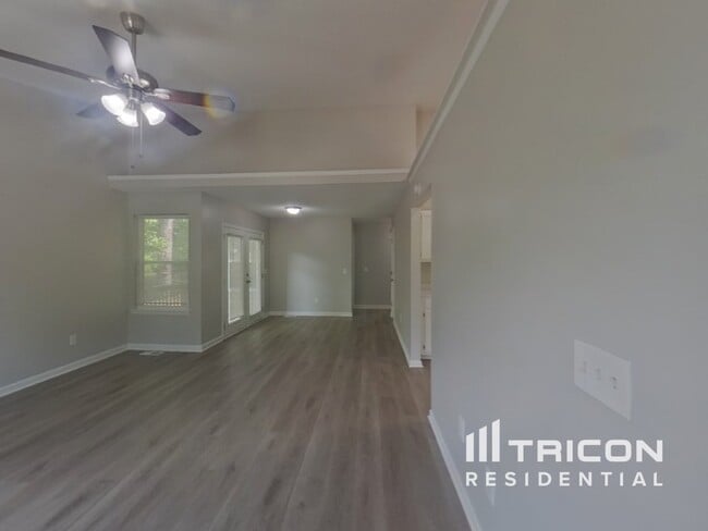 Building Photo - 142 Bradstone Rd