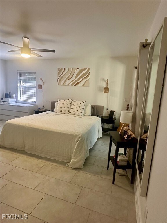 Building Photo - 4266 Island Cir