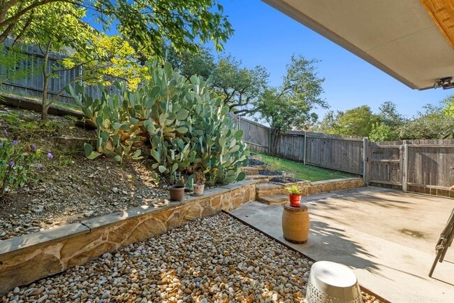 Building Photo - 10701 Leafwood Ln