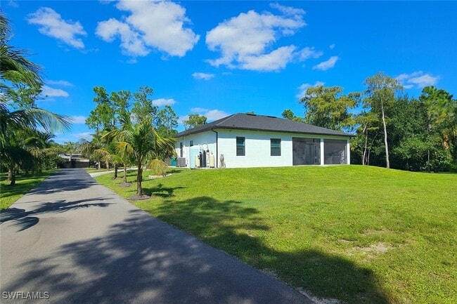 Building Photo - 2330 4th Ave SE