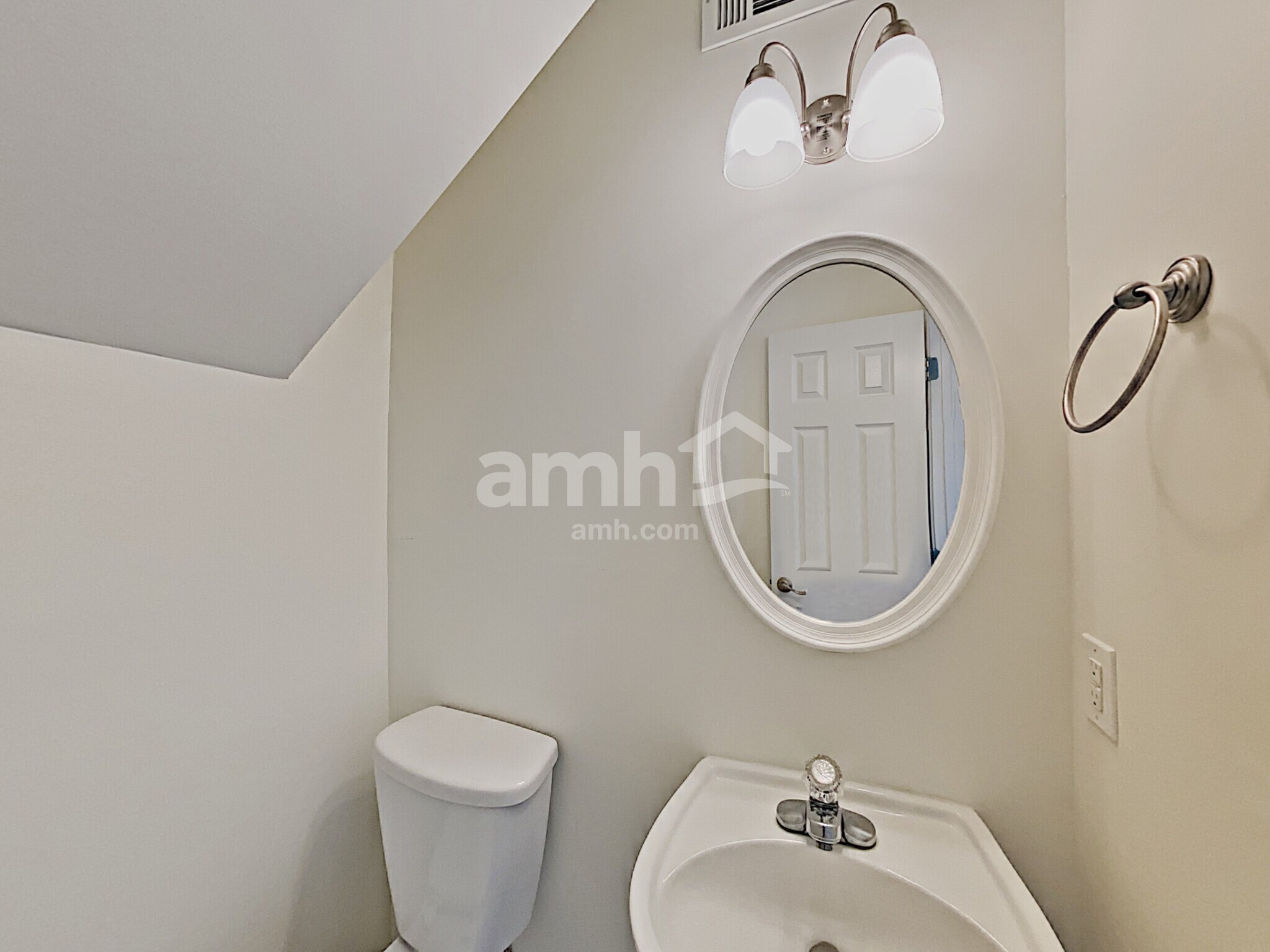 Building Photo - 10087 Harmon Springs Dr